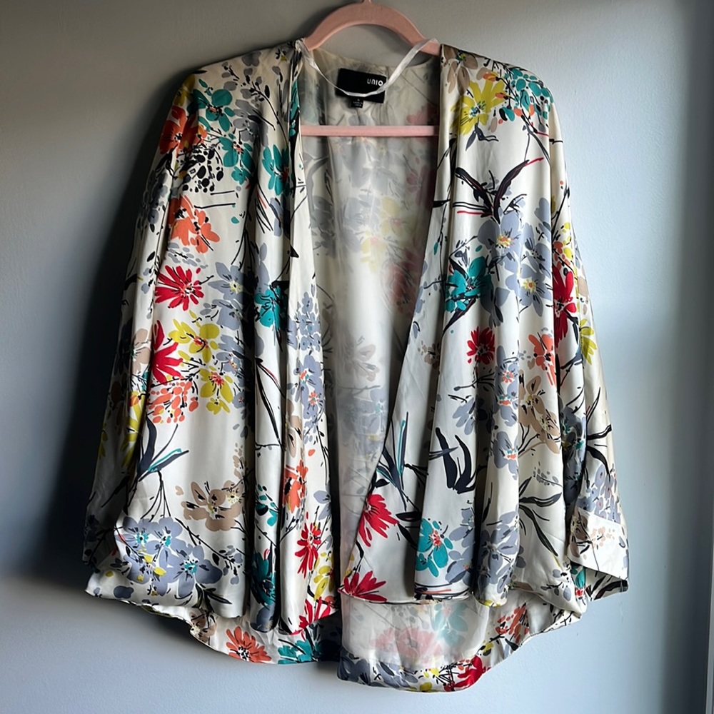 Uniq open short robe